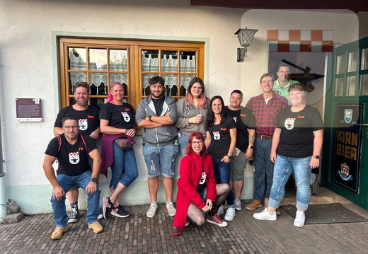 Cocktailnacht, Brunnenfest, Kirmes: So feiert Schmißberg den Sommer